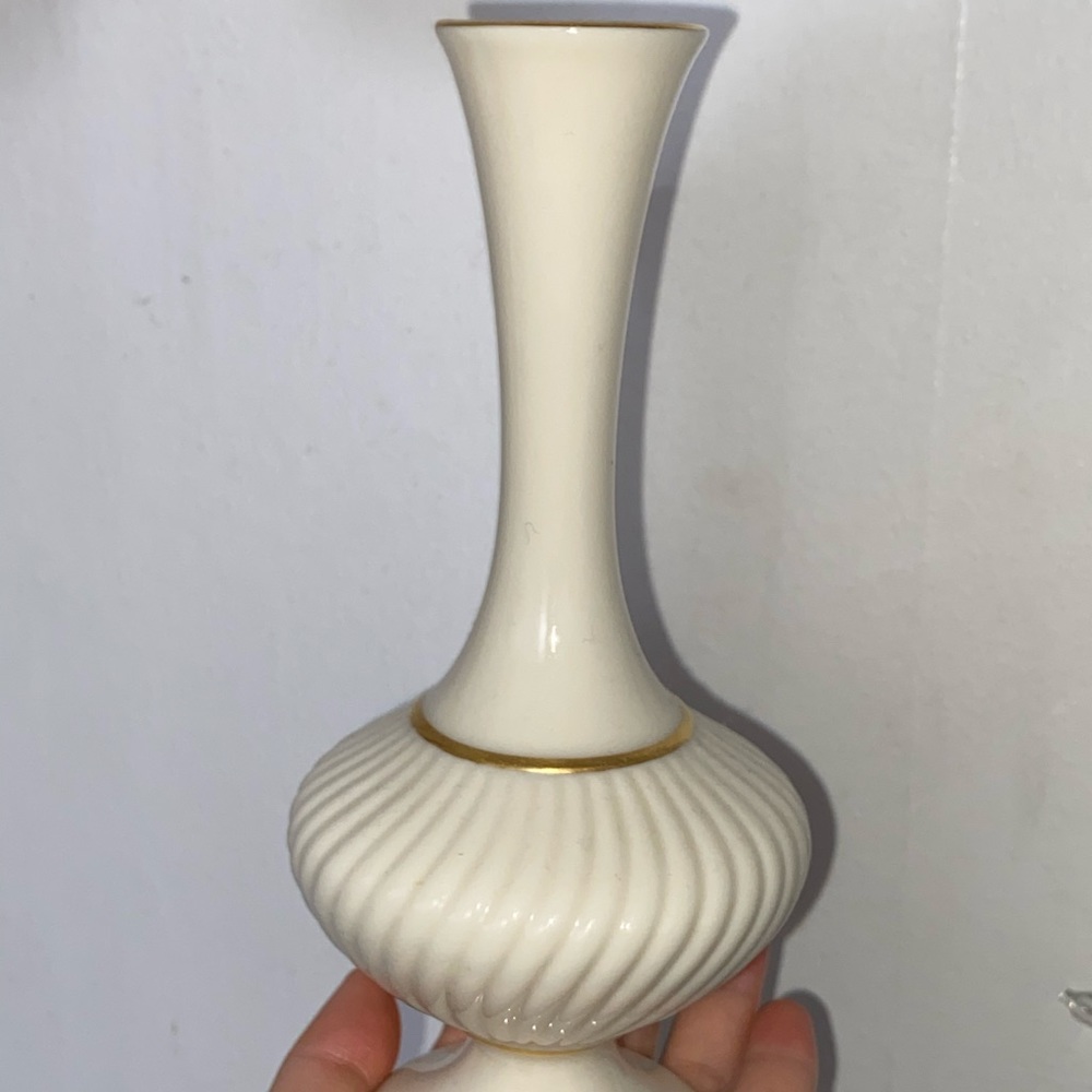 lenox slim 7" vase 24k gold detailing